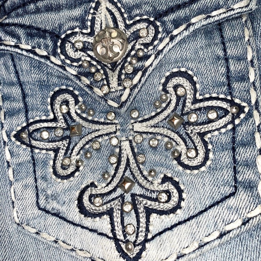 🚫SOLD! 👖I•MISS ME•I Light Wash Boot Cut 28x34 👖 - Picture 4 of 8